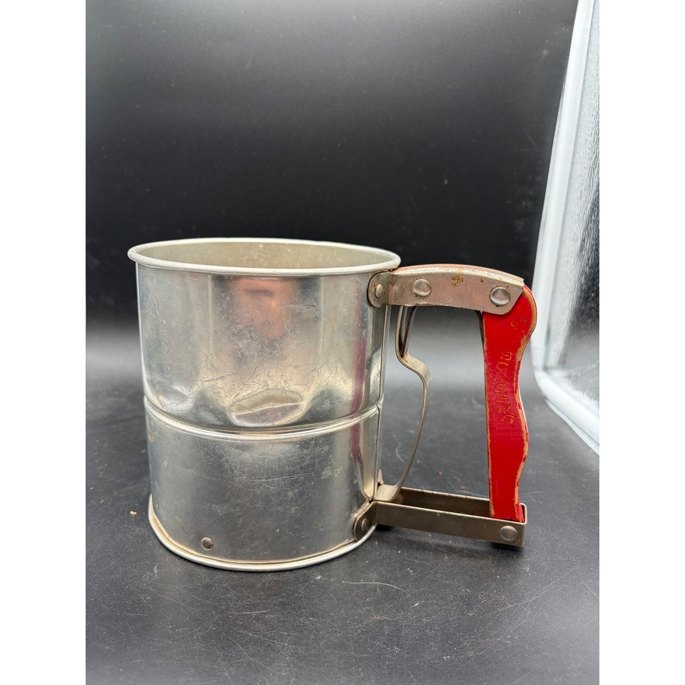 Vintage Androck Hand-i-Sift Flour Sifter Red Wood Handle Tin‎ Triple Screen USA